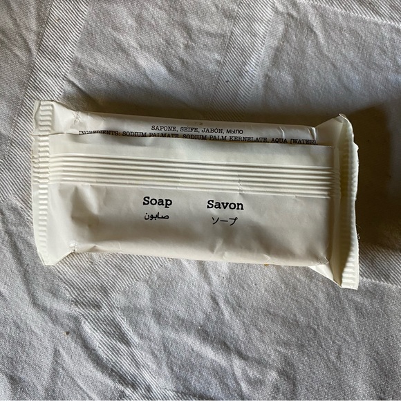 [NEW] Maison Margiela Jazz Club Bath & Body Set - Picture 4 of 11